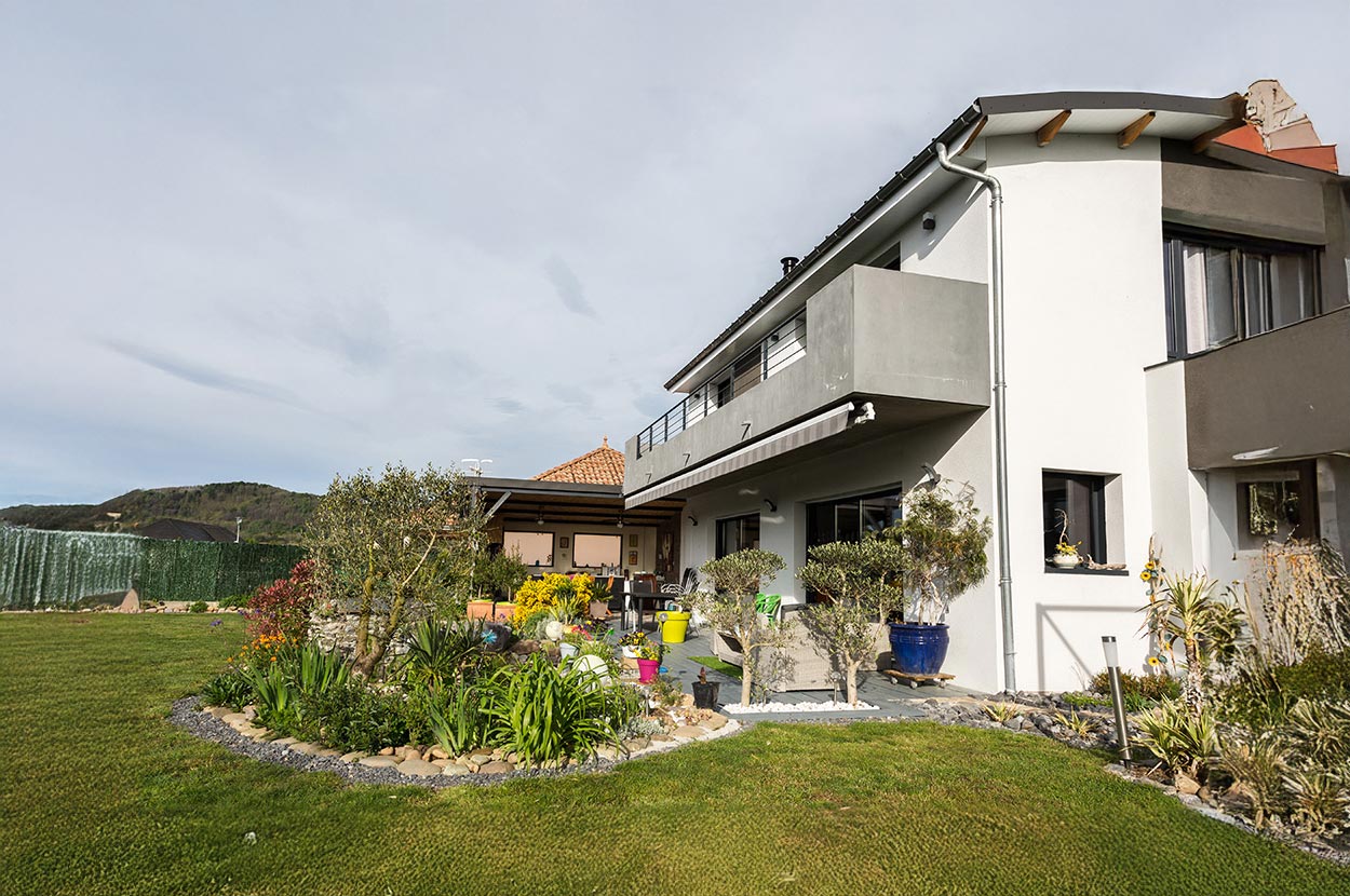 Construction maison individuelle Oloron, Maçonnerie Oloron, Menuiserie Oloron, Plaquiste Oloron, Rénovation maison Oloron